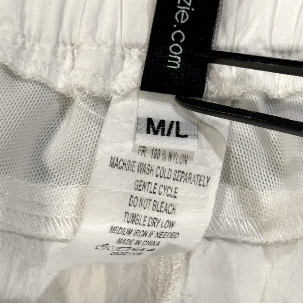 Onzie Yoga Flow Nylon White Parachute Shorts Womens Medium / Large